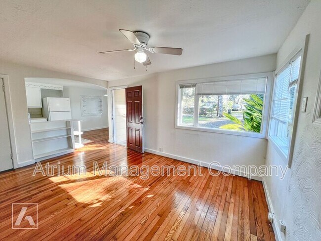 Foto del edificio - 1210 Cloverlawn Ave