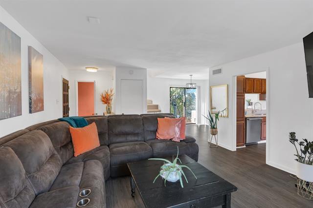 Building Photo - 2503 Tierra Dr