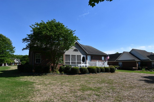Building Photo - 109 Sand Trap Ln