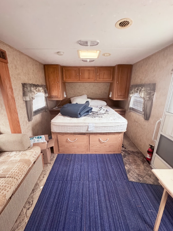 Building Photo - 30 Village Ct