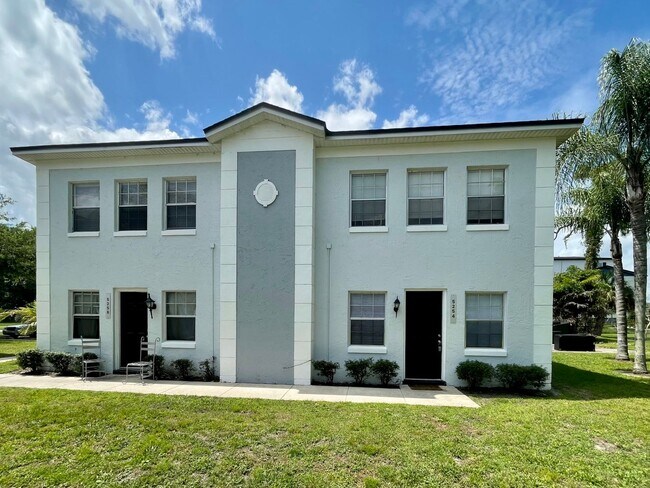 Building Photo - Move-In Special! One Bedroom, One Bath Apartment - Priced to Rent!