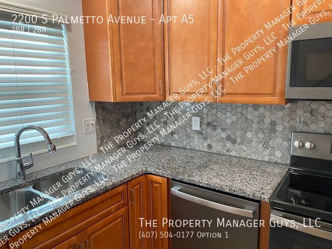 Building Photo - 2/1.5 For Rent in South Daytona for $1500/mo