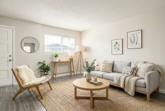 Building Photo - 2402 W Devonshire Ave