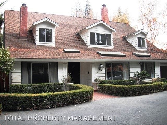 Primary Photo - 5 br, 3.5 bath House - 19 SELBY LANE