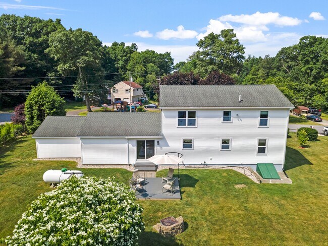 Building Photo - 98 Gowing Rd