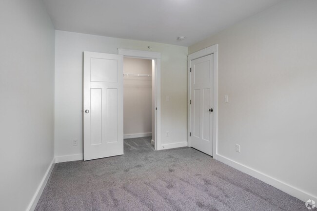 Building Photo - 55 Monroe Dr