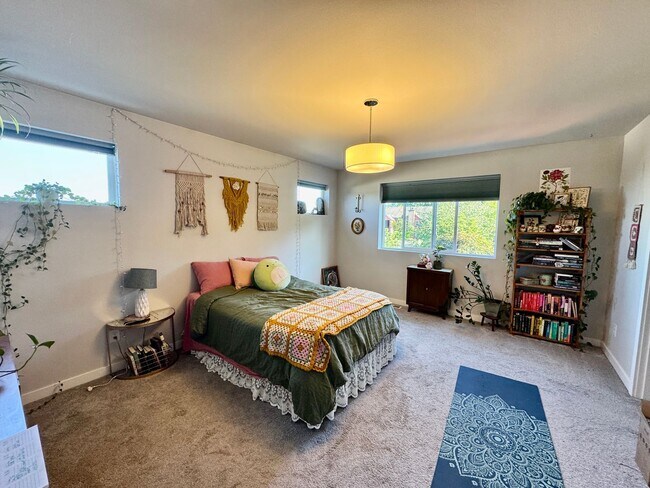 Foto del edificio - Must See Lynnwood Home!!!