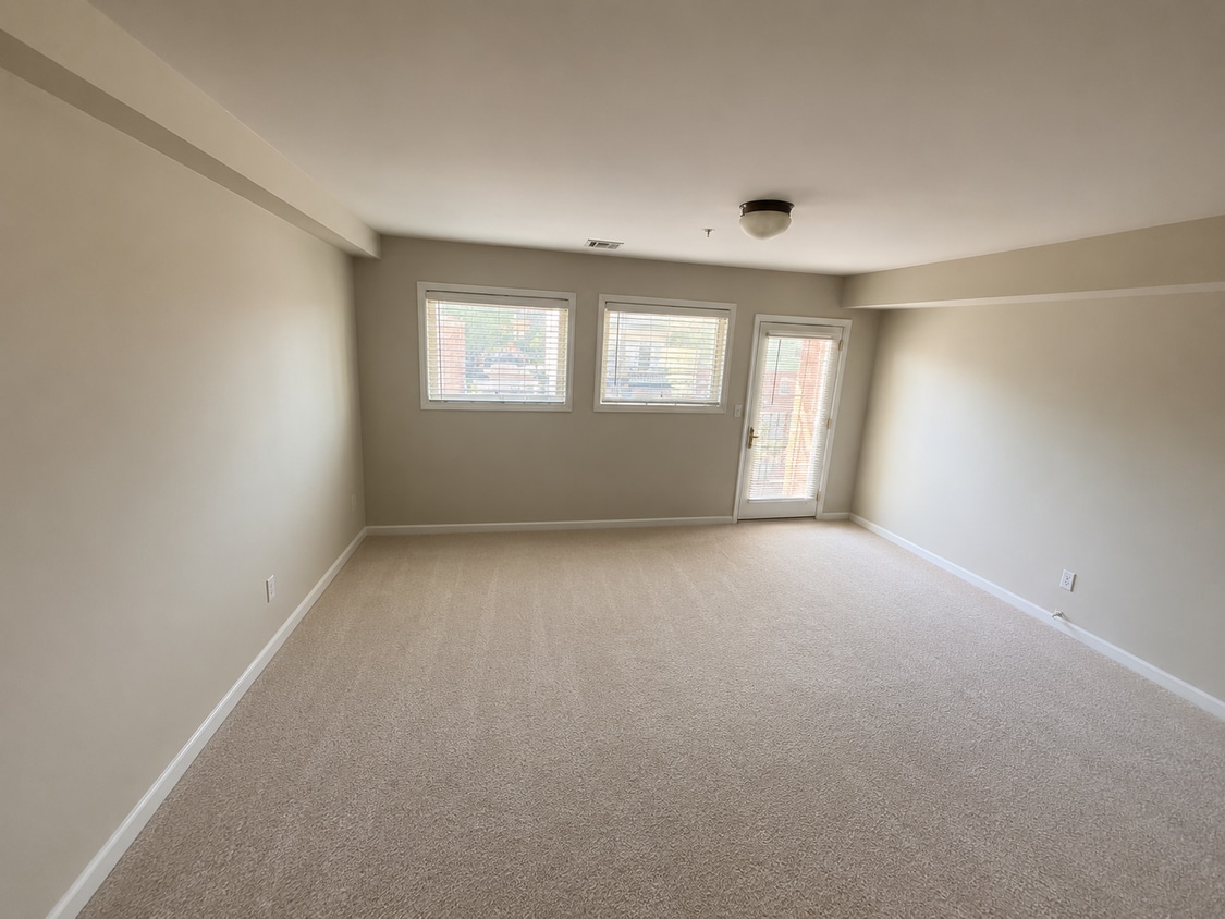 Photo - 148 Oakwood Ave (Cliffside Park, NJ)