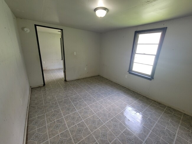 Building Photo - 14052 Railroad Ave