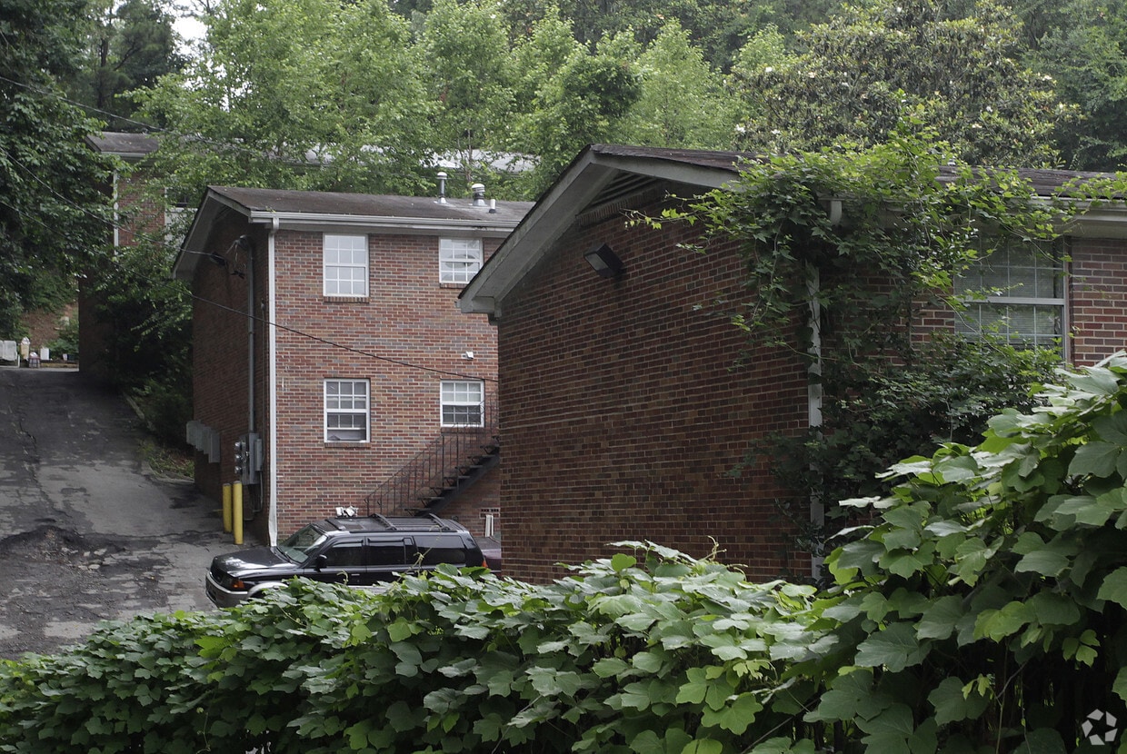 Building Photo - 132 Fairfield Pl
