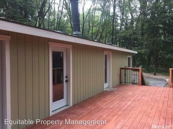 Building Photo - 20630 Cedar View Dr