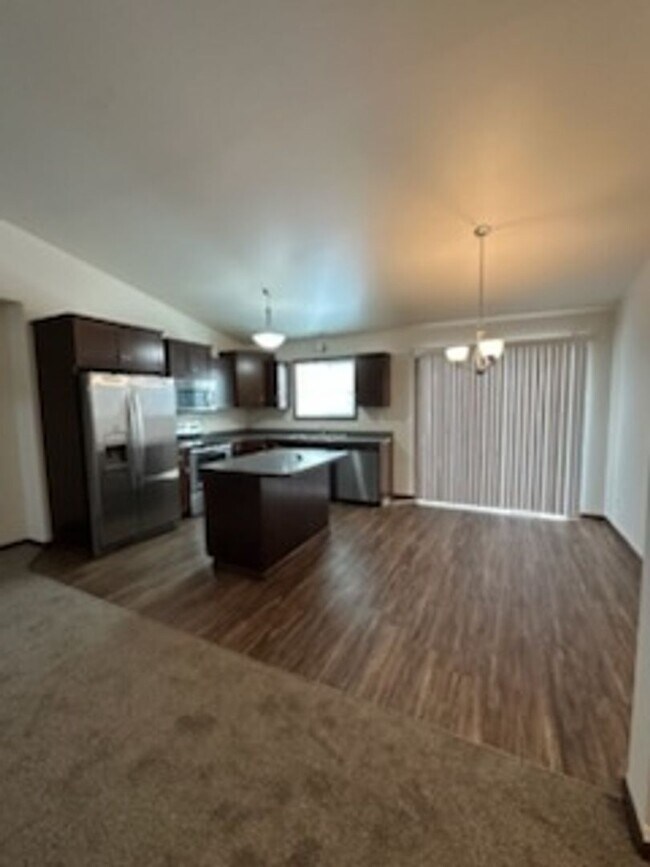 Foto del edificio - 1329 4th St NW