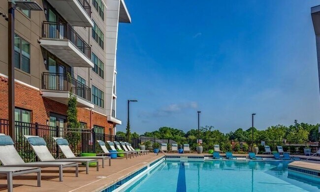 Foto del edificio - 6400 Blue Stone Rd