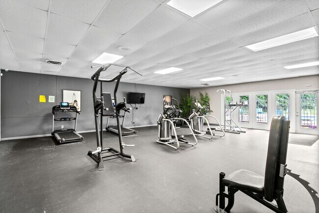 Interior Photo - Skyland Pointe