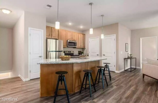 Building Photo - 2 br, 2 bath Condo - 222 Lake Cove Dr