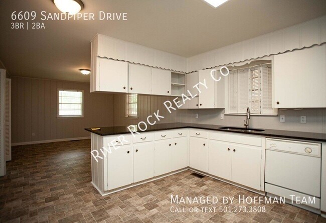 Foto del edificio - 6609 Sandpiper Dr