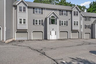 Building Photo - 124 Tennis Plaza Rd