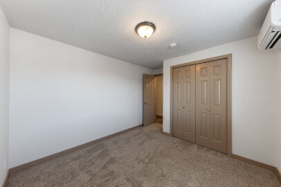 Building Photo - Spacious and Updated Pet Friendly Home