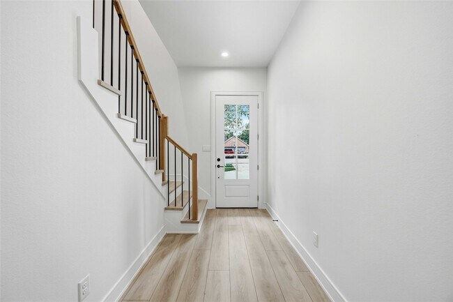 Foto del edificio - 8019 Grandview St