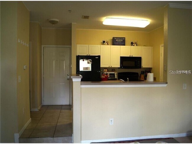 Foto del edificio - 9320 Crescent Loop Cir