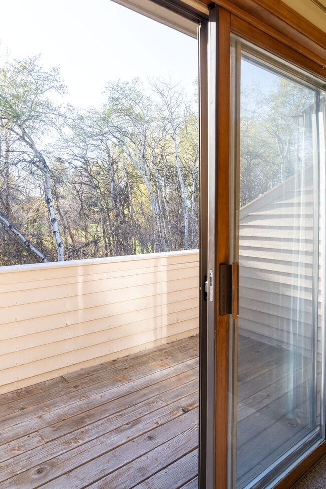 Foto del edificio - Spacious 2 Bedroom Condo plus Loft on a Beautiful Cul-de-Sac off of Kagy