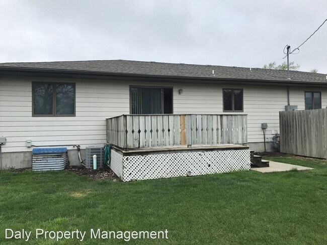 Foto del edificio - 2 br, 1 bath House - 2409 N Taylor Ave