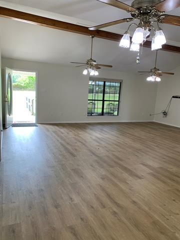 Foto del edificio - 590 Co Rd 1570