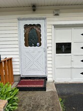 Building Photo - 2718 Stenzel Ave