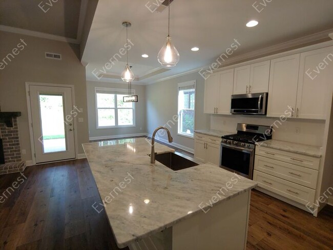 Building Photo - 5034 Waterstone Dr