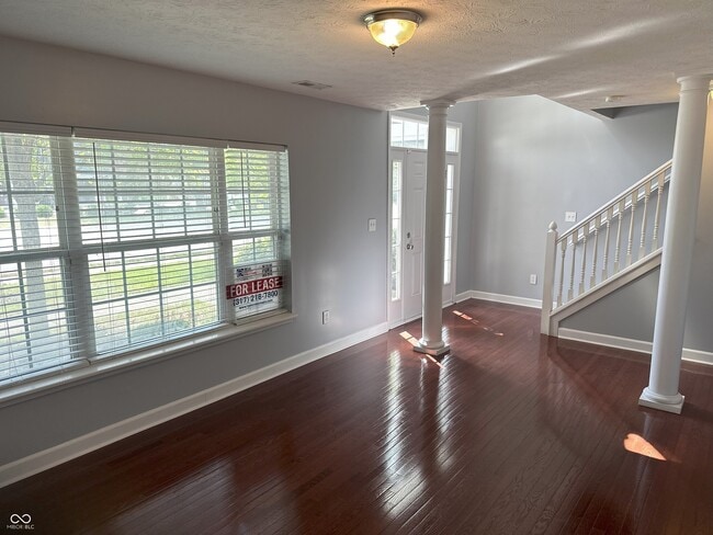 Foto del edificio - 11461 Reagan Dr