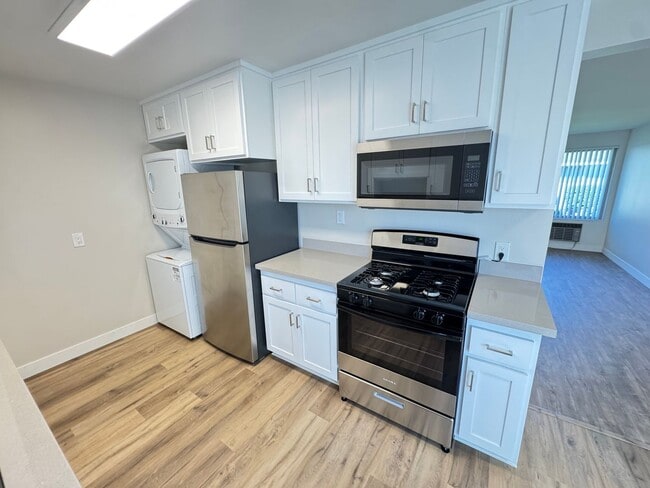 Foto del edificio - Charming 1 Bedroom unit, completely remode...