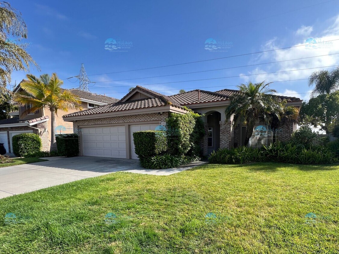 Primary Photo - Single story 3Bd/1BA With Panoramic Views!
