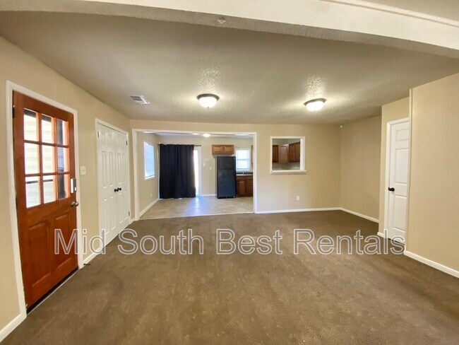 Foto del edificio - 2304 N Berkley Dr