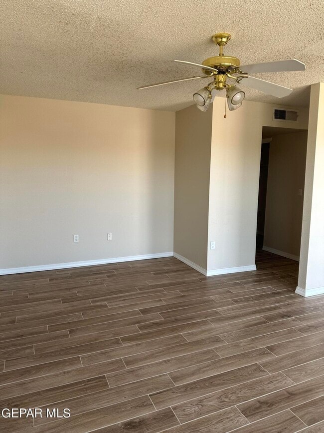 Building Photo - 6228 Antelope Ct