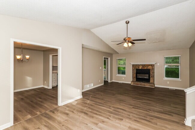 Foto del edificio - 4110 Cranwood Dr