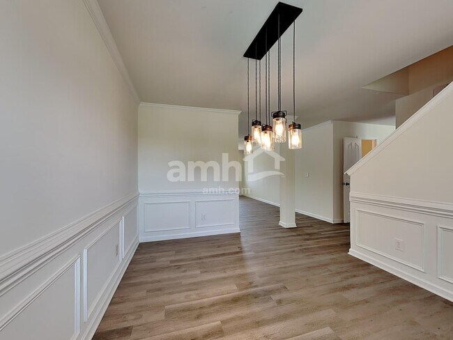 Foto del edificio - 1566 Cavendish Ct