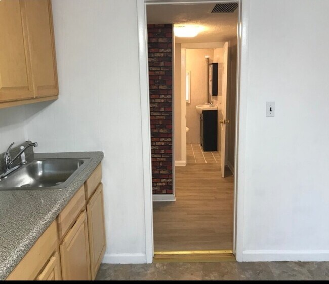 14 Montgomery St, Goshen, NY 10924 Townhome Rentals in Goshen NY