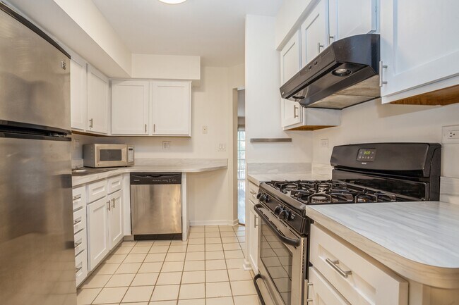 Foto del edificio - 1831 W White Oak St