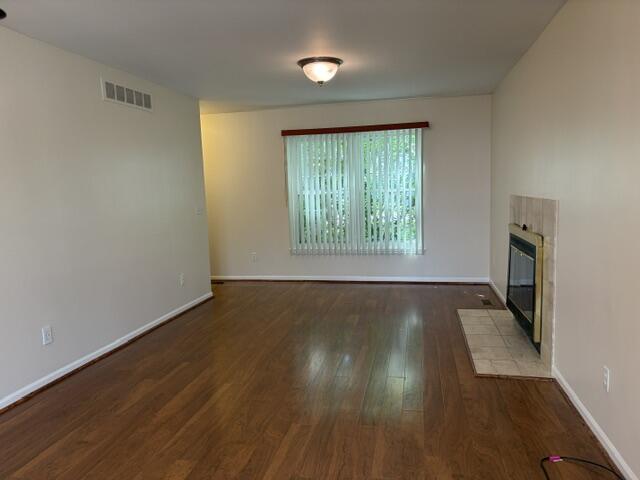 Foto del edificio - 328 N Pointe Dr