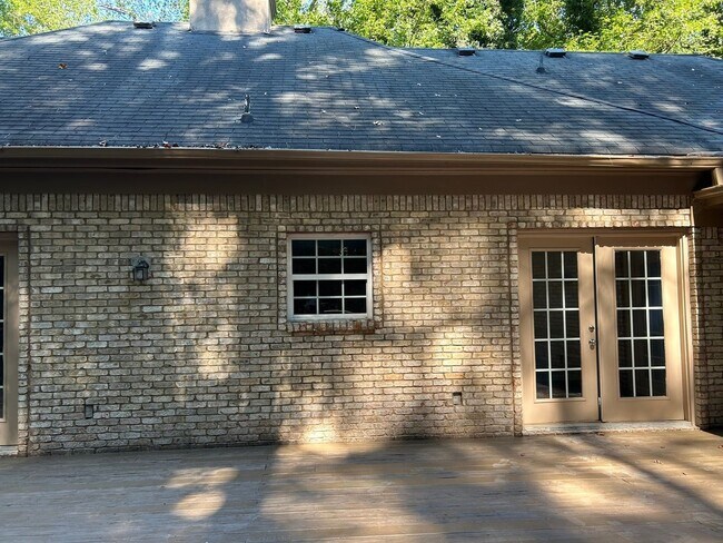Building Photo - 3 Bedroom Single Family Home in Atlanta on...