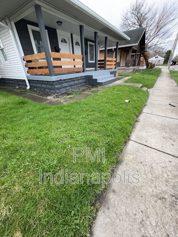 Building Photo - 47 S Rural St