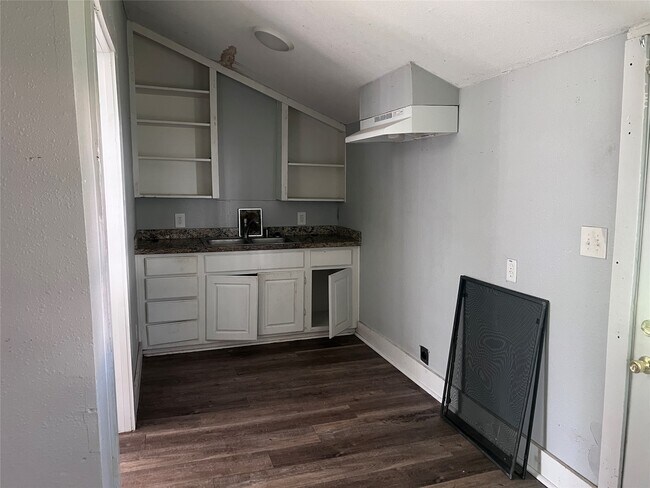 Foto del edificio - 521 W Caney St