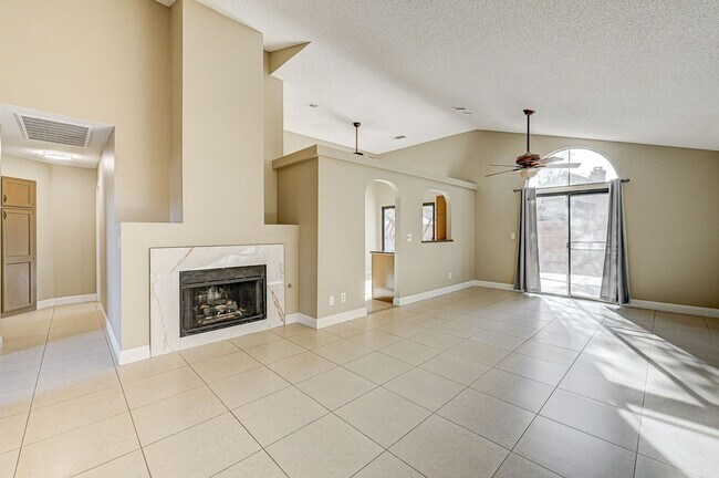 Foto del edificio - 3 bedroom single story in Henderson!