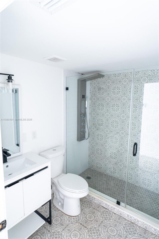 Foto del edificio - 3417 NW 22nd Ave