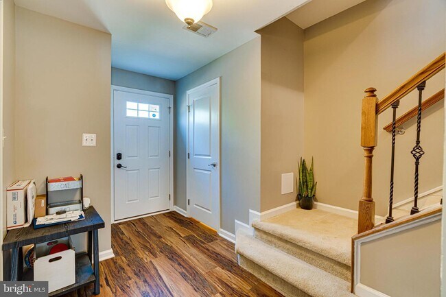 Building Photo - 11812 St Linus Dr