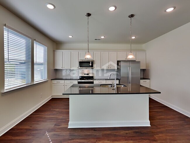 Foto del edificio - 269 Willow Ln