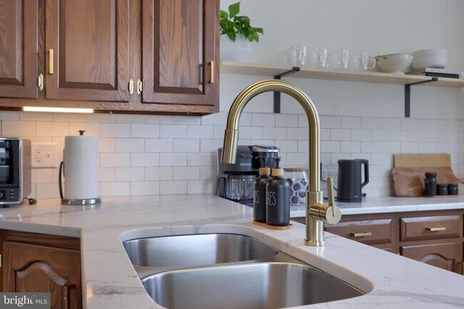 Foto del edificio - 136 E Harrisburg Ave