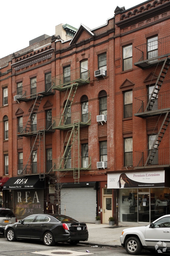 Building Photo - 2073 7th Ave