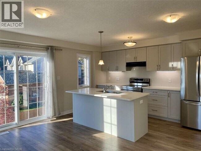 Photo du bâtiment - 311 Woolwich St