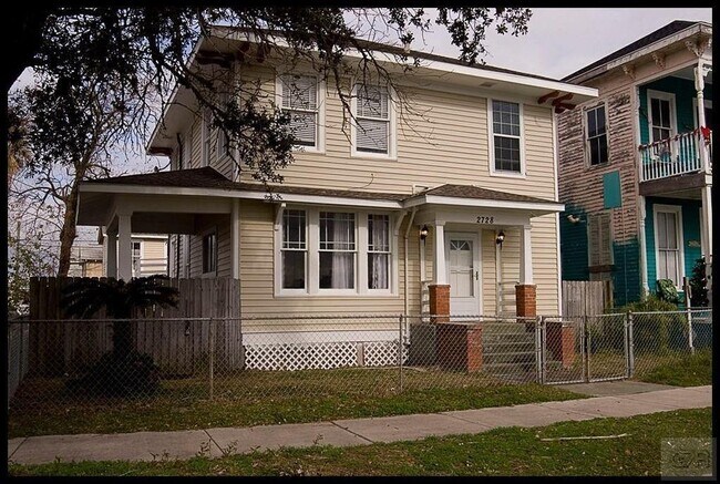 Building Photo - 2728 Avenue L